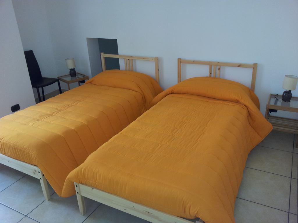 Caporlando B&B Castellaneta Camera foto